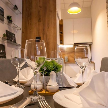 Rubikon Free Parking Apartmani Dusanovac Bagian luar foto