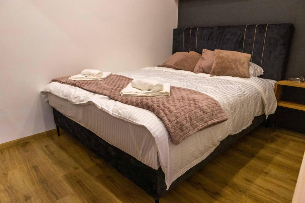 Rubikon Free Parking Apartmani Dusanovac Bagian luar foto